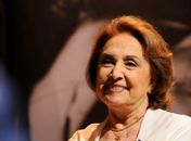 "É preciso ter humor em tudo, até no drama", diz Eva Wilma