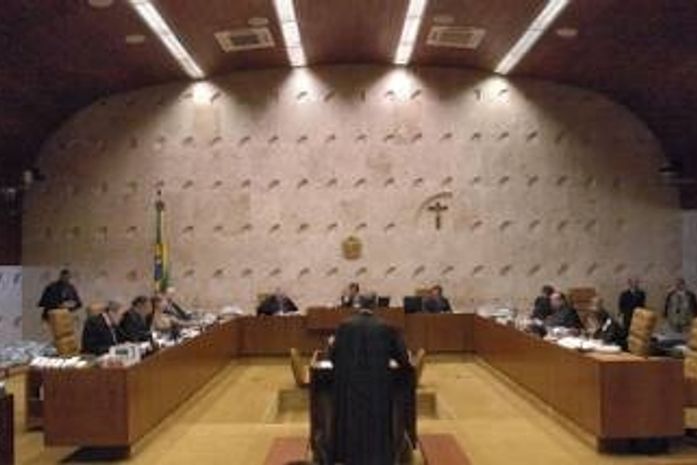 Depois de candidatura Roriz desiste de recurso contra a Ficha Limpa no STF