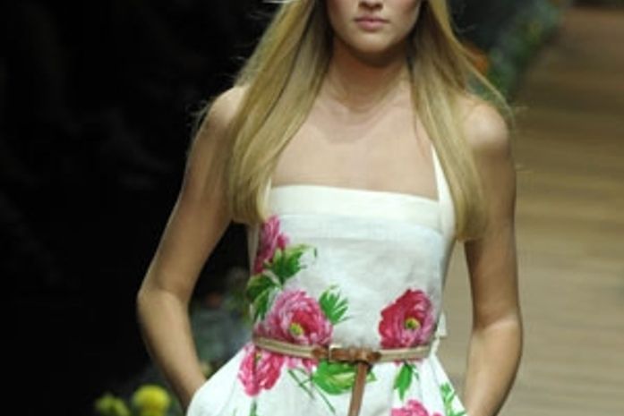 Quente: Desfiles de Milão apostam em verão sensual