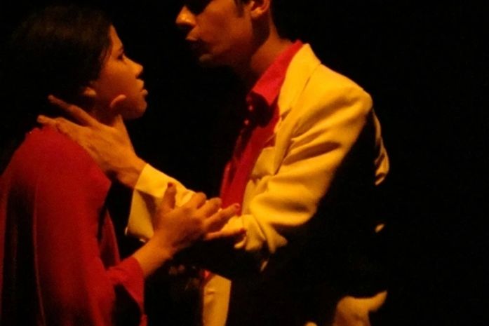 Espetáculo "A Gota d'água" de Chico Buarque começa sua temporada nesta quarta