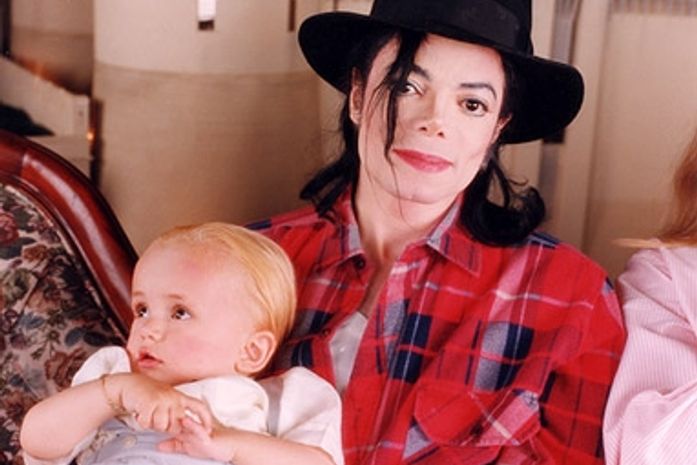 Guarda-costas diz ser o pai biologico do filho de Michael Jackson