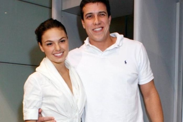 Noivos? Isis Valverde diz que pediu o namorado em casamento