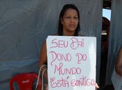 Prisão tem motivação política e inveja, diz esposa de capitão