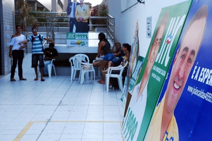 Sem receber, credores cobram mas candidato nega qualquer dívida