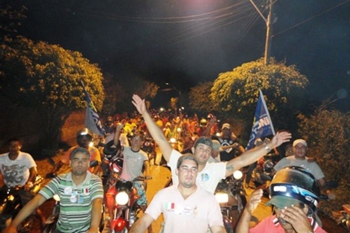 Motocada marca o último dia de campanha em Mata Grande