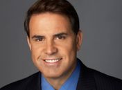 CNN demite apresentador que chamou comediante judeu de fanático