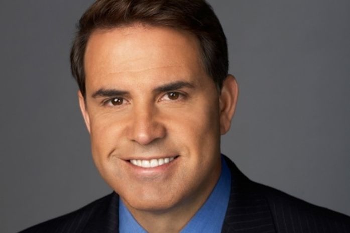 CNN demite apresentador que chamou comediante judeu de fanático