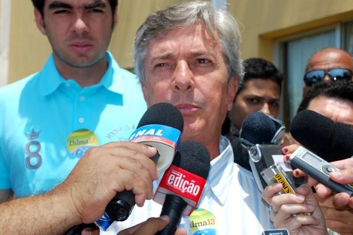 Collor votou nesta manhã em Maceió
