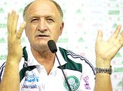 Crescimento do Palmeiras não ilude Luiz Felipe Scolari: 'Não penso no G-3'