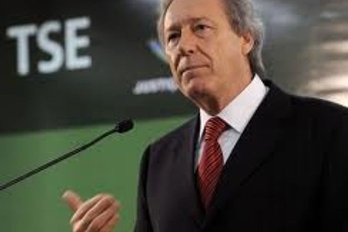 Vídeo:Presidente do TSE faz balanço da votação deste domingo