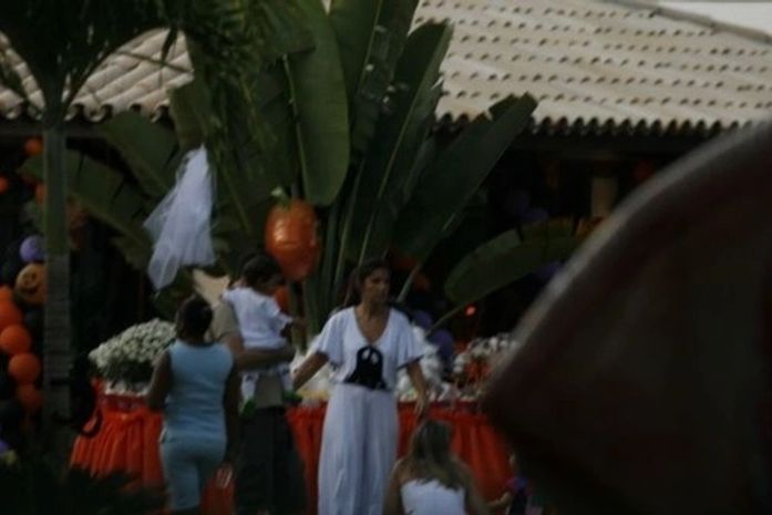 Ivete Sangalo comemora 1 ano do filho, Marcelo, em festa de Halloween