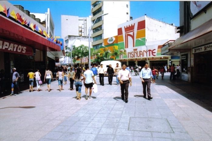Confira o que abre e o que fecha na véspera do Natal