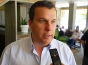 "Na majoritária, prefeito não puxa voto", diz deputado