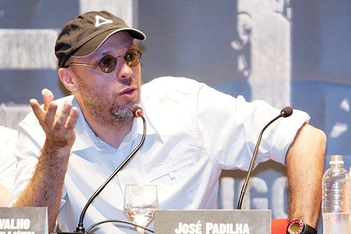 Diretor diz que "Tropa de Elite 2" estará à venda no camelô no sábado