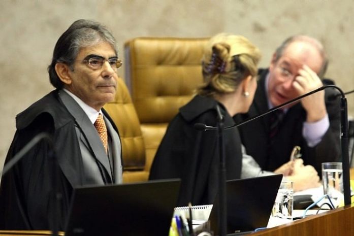 Decisão do STF sobre validade da Lei da Ficha Limpa deve ficar para 2012