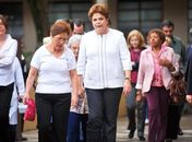 Dilma acusa Serra de "hipocrisia" no debate sobre o aborto