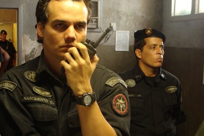 Wagner Moura em cena como o Coronel Nascimento em Tropa de elite 2