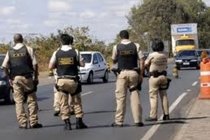 Ministro confirma concursos para Policia Federal e PRF