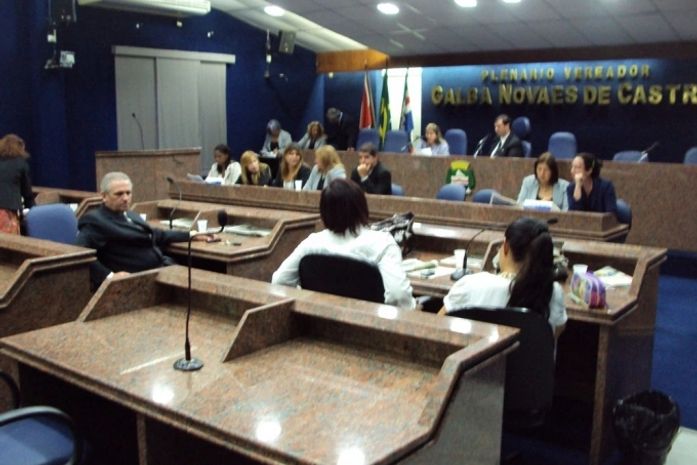 "Erro da minha assessoria causou demissões", diz Dudu