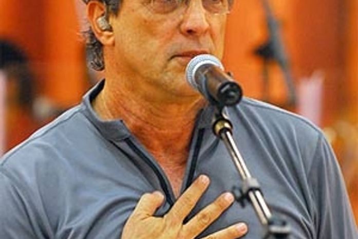 Ivan Lins, vítima de assalto, diz que filhos foram roubados na mesma via