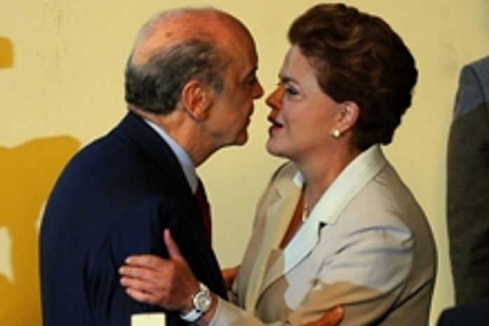 CNT/Sensus: Dilma chega a 57,2%; Serra tem 42,8%