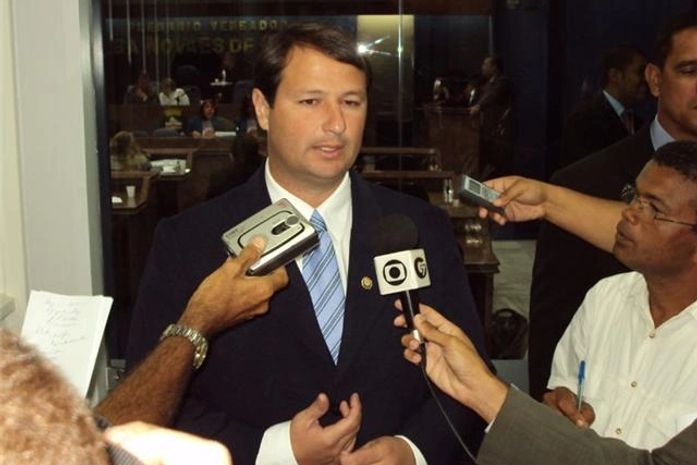 Dudu Holanda diz que não existe chance de "ceder" mandato para Cícero Ferro