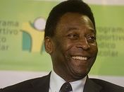 Pelé aprova não convocação de Neymar e diz que santista não é mais menino