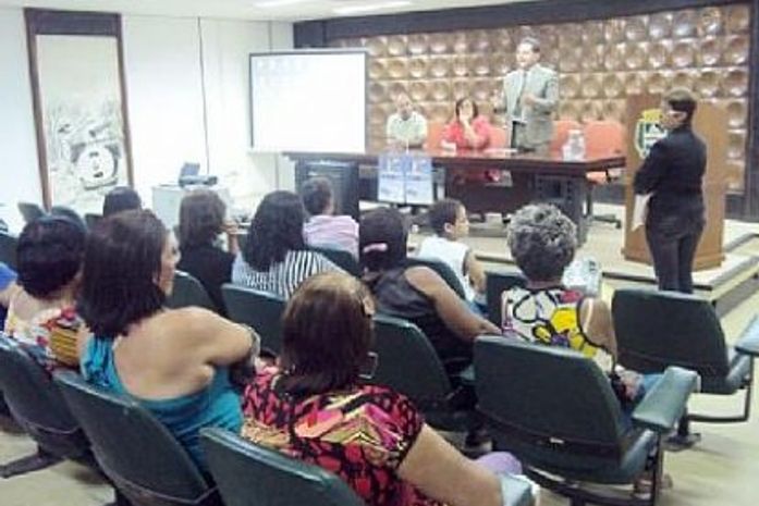 Programa Aposentado Feliz debate saúde e legislação previdenciária