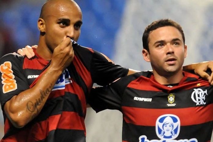 Gols:Na bola parada Flamengo vence o Internacional por 3 a 0