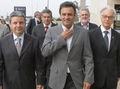 Aécio assume lado cabo eleitoral de Serra e passa por Alagoas