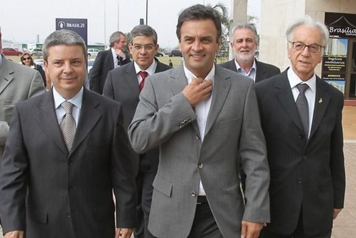 Aécio assume lado cabo eleitoral de Serra e passa por Alagoas