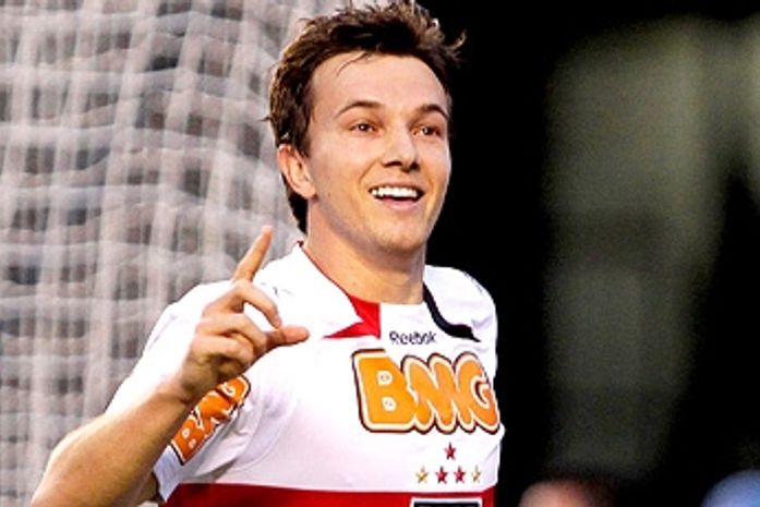 Tenho o objetivo de sair do São Paulo, diz Dagoberto a revista