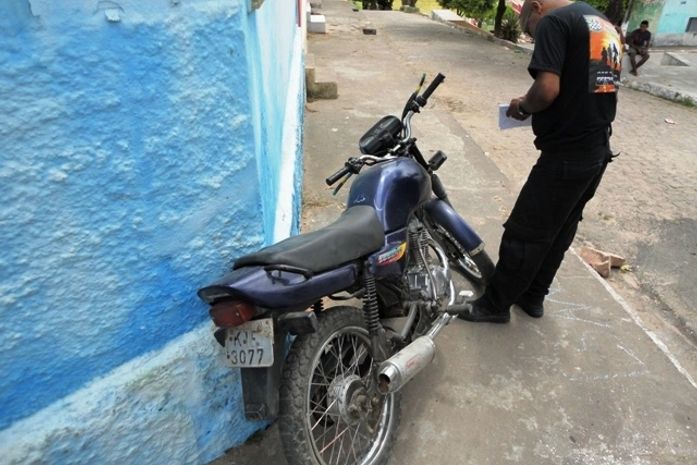 Moto recuperada na operação