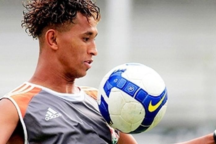 Indicado por Cuca, Ciel teve chance no Fluminense,
mas a desperdiçou