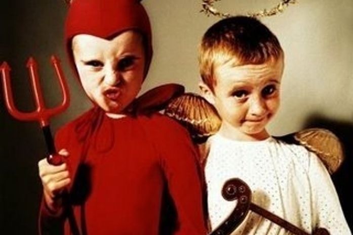 "Santinhos do Pau Ôco Futebol Clube"
