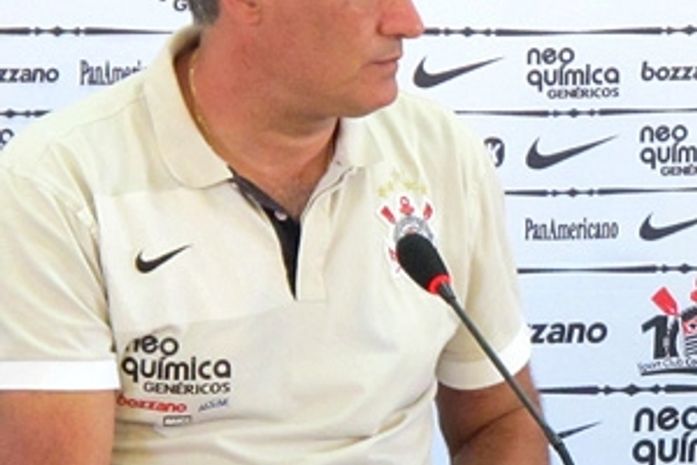 Tite espera reforços vitais para o Corinthians em 2011