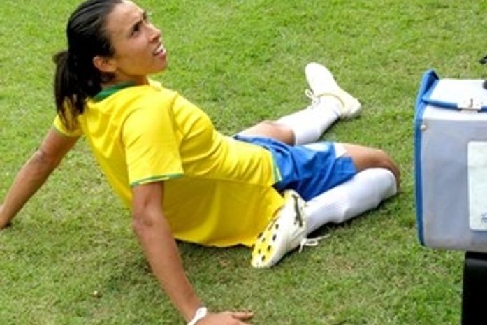 Alagoana Marta cogita ser mãe e põe em dúvida presença na seleção em 2016