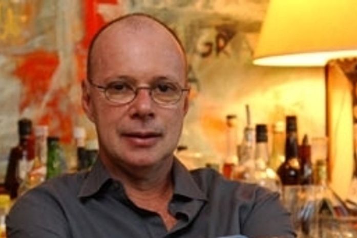 Autor se pronuncia sobre afastamento de Ana Paula Arósio de novela