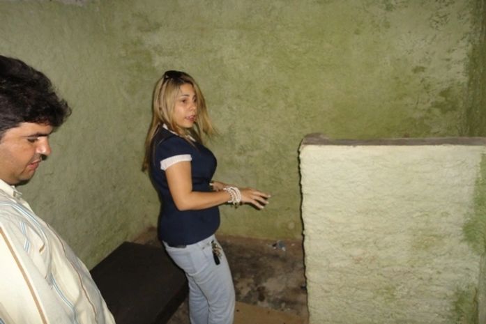 Banheiro dos presos dentro do xadrez