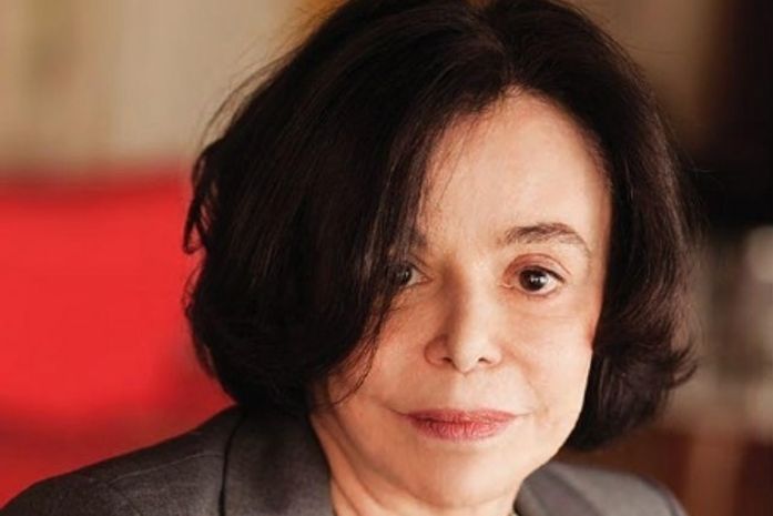 Mãe de Boninho diz que filho desliga o telefone na cara dela