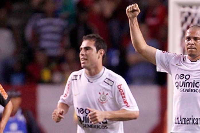 Vídeo:Ronaldo brilha em um só tempo, e Diogo desencanta: 1 a 1 no Engenhão