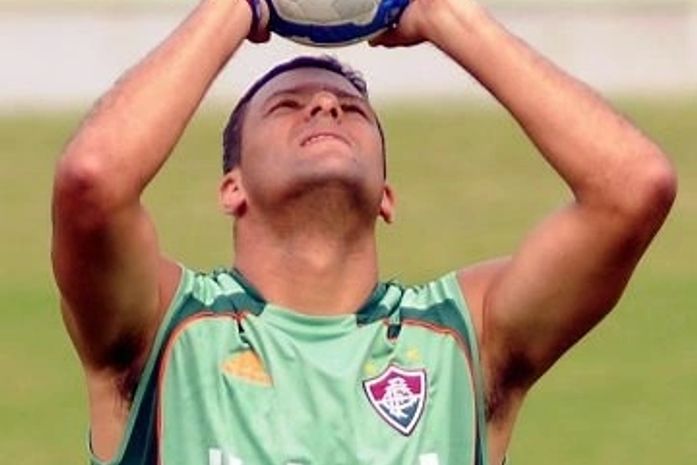 Em noite de duelos particulares, Flu e Grêmio medem forças pelo título