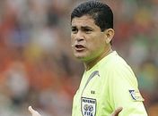 Árbitro colombiano da Fifa é internado após ser encontrado inconsciente em casa