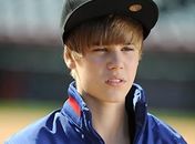 Justin Bieber passa mal e é levado às pressas a hospital na Califórnia