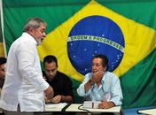Após votar, Lula diz que Serra sai menor das eleições