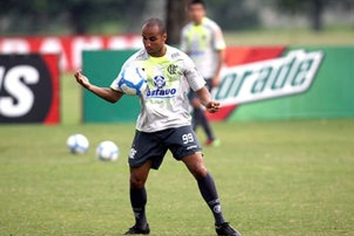 Deivid faz as contas: 'Três vitórias para o alívio'