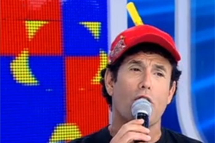 Sergio Mallandro bate boca com Monique Evans e Tico Santa Cruz