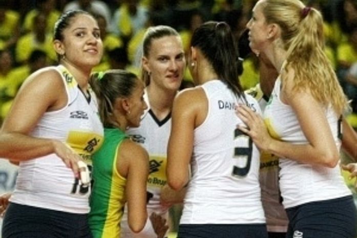 Mesmo com derrota no mundial, seleção brasileira continua líder do ranking