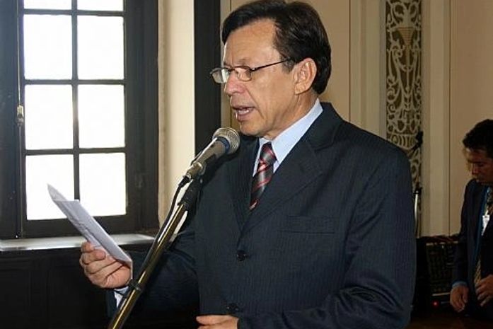 Deputado diz que secretário não sabe o que fala e precisa ter mais humildade
