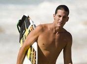 Surfista tricampeão mundial, Andy Irons, morre com suspeita de dengue nos EUA